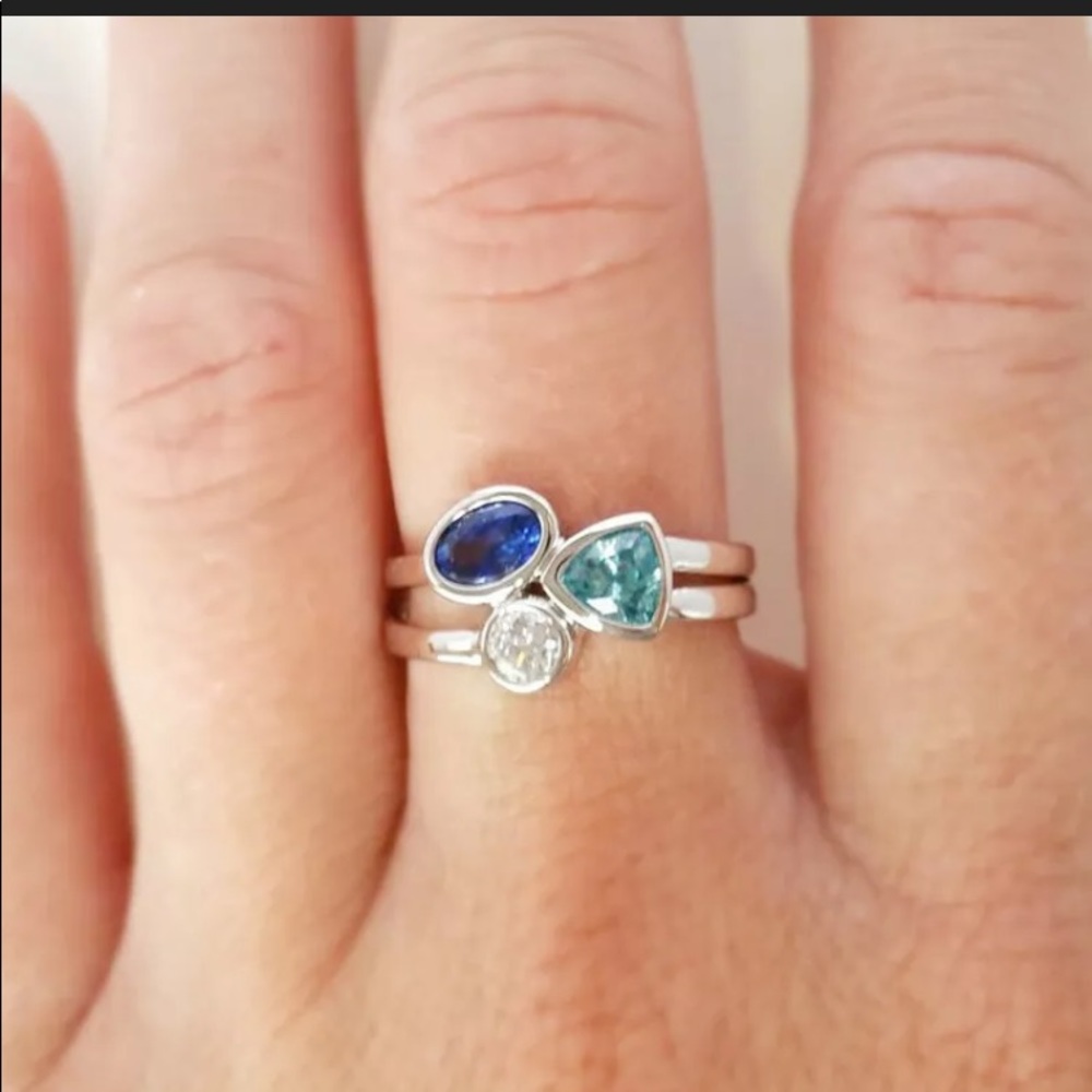 .925 Sterling Silver Blue & White Topaz Ring - Picture 7 of 7